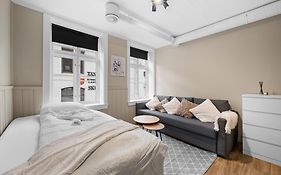 Central Stay Apartment - 301